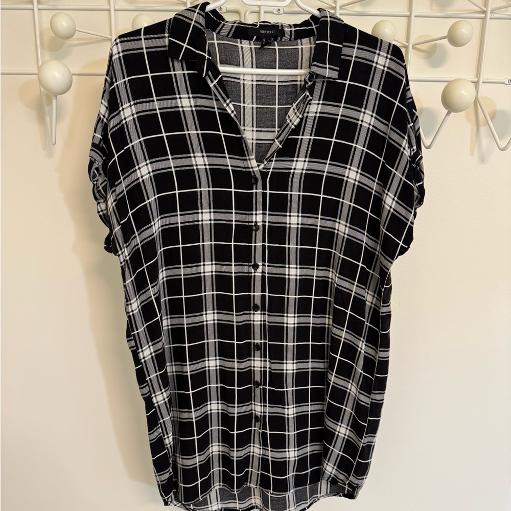 Black and White Boxy Short Sleeve Button Down Shirt